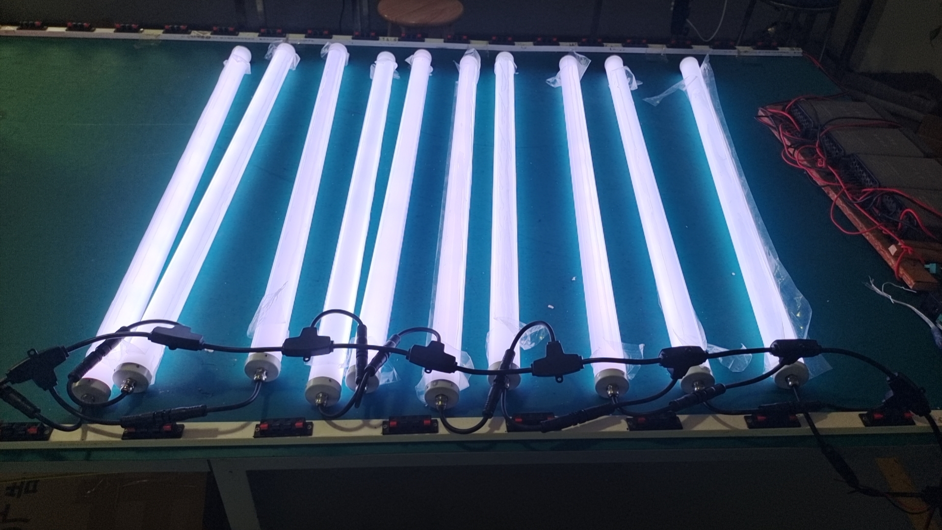 360 degree led tube.jpg